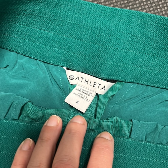 Super cute green Athleta Echo Wide Crop Pant - Picture 3 of 5